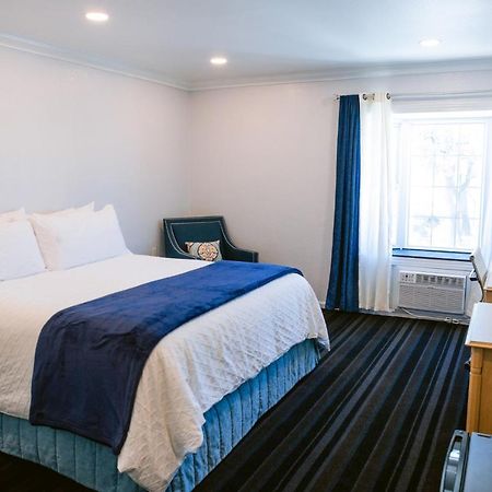 Napa Valley Hotel & Suites Extérieur photo