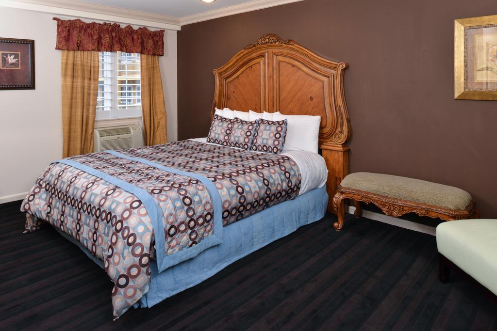 Napa Valley Hotel & Suites Extérieur photo