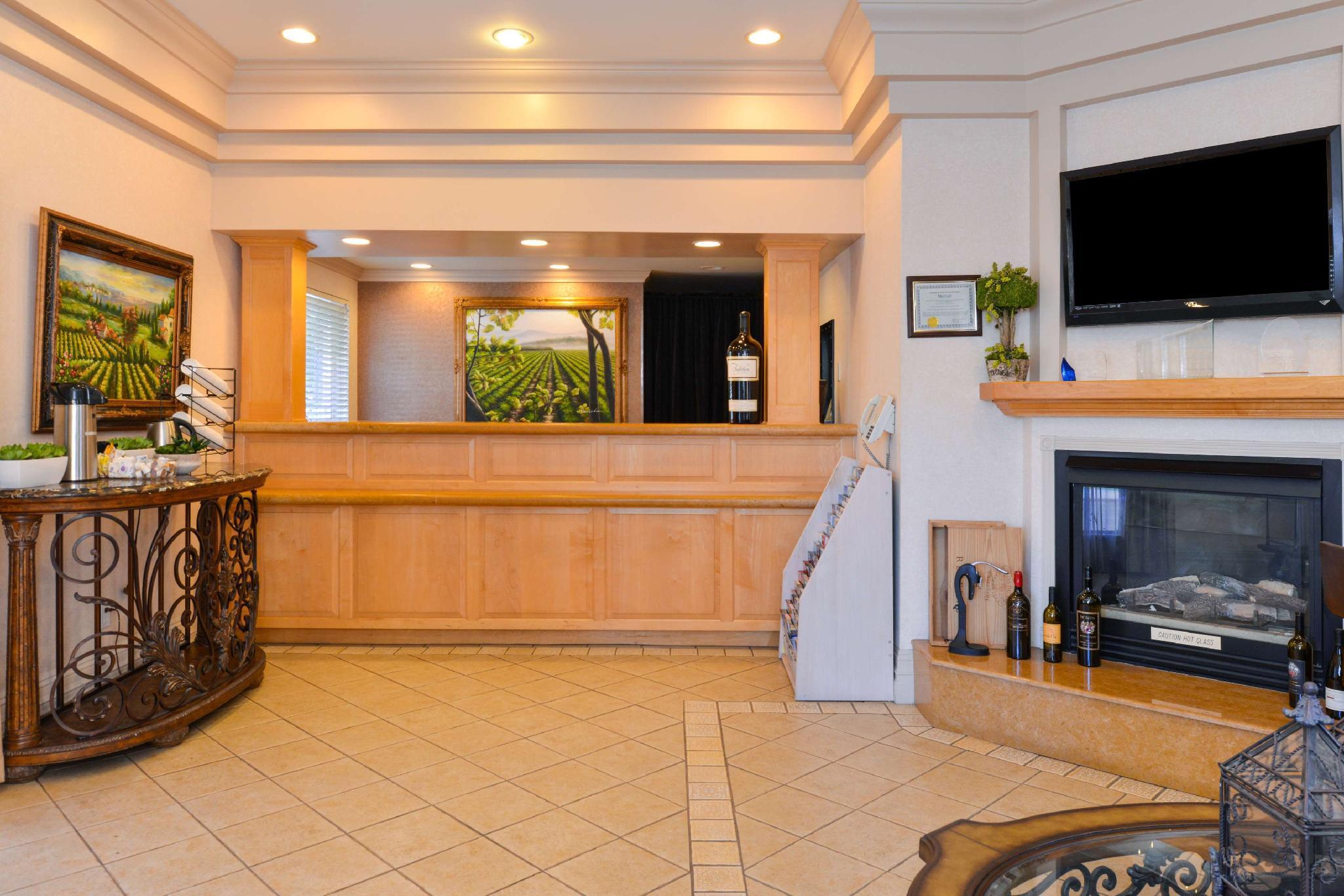 Napa Valley Hotel & Suites Extérieur photo